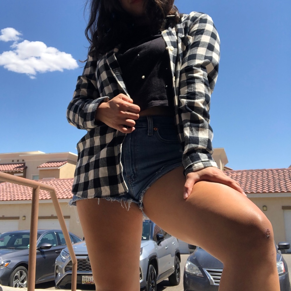 🌚SOLD🌚 NWT Black & White Plaid Shirt